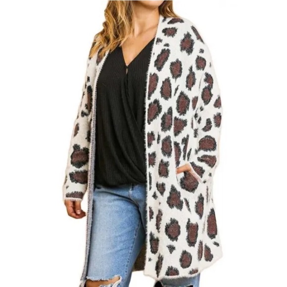 Sweaters - EUC umgee soft leopard sweater duster cardigan XL